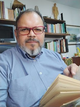 Dr. Pedro Luis Estrada Pacheco