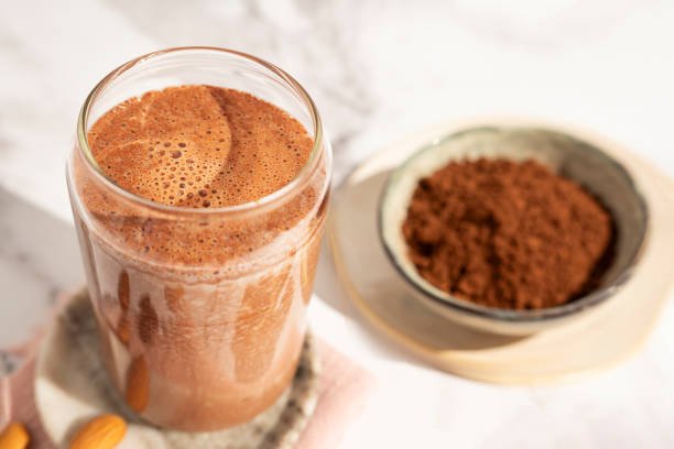 Batido saludable con maca y cacao para energía natural